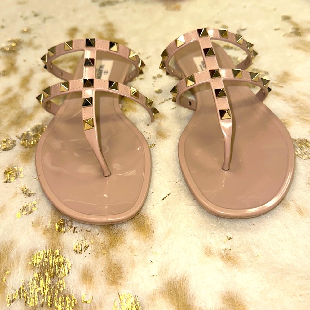 Authentic Valentino Rockstud sandals sz 38 Poudre color